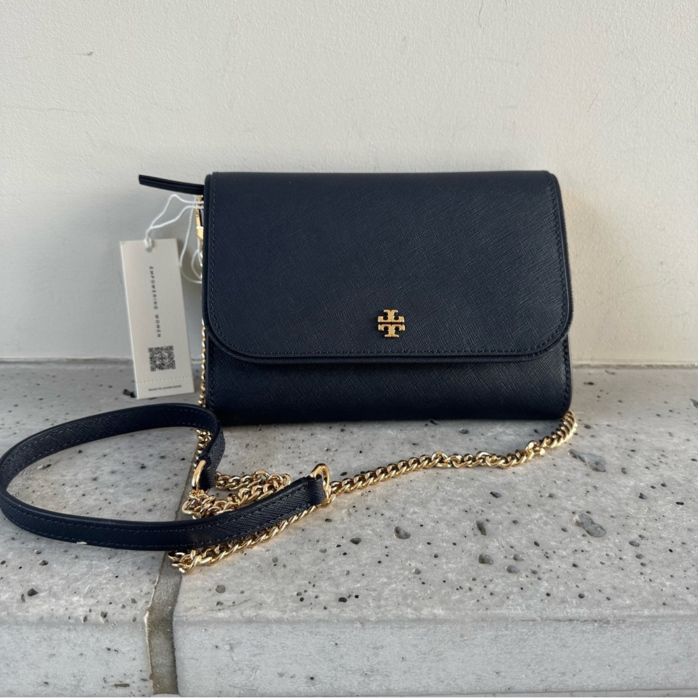 NWT Tory Burch Emerson Chain Wallet